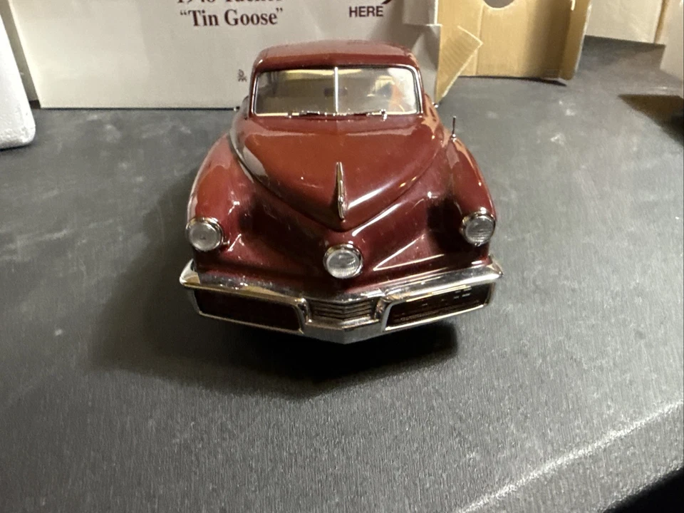 DANBURY MINT 1948 TUCKER "TIN GOOSE" Model Car Diecast 1:24 Scale - Image 3 of 4