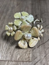 Vintage Bangle Hinged Bracelet Gold Tone Enamel Flower Faux Pearl Orange G3