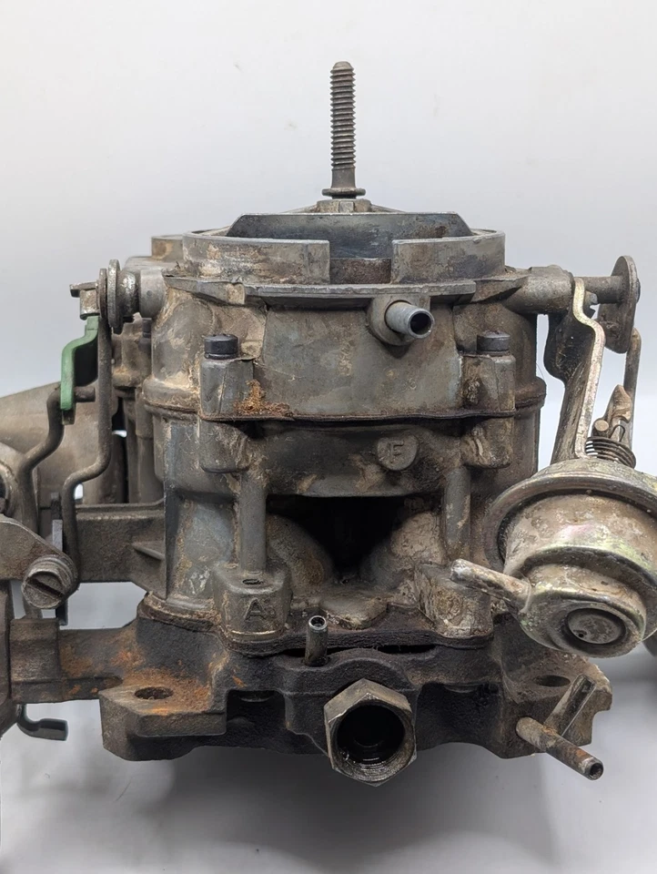 Carburador de 2 barriles GM Chevrolet 17058114 066 8 HP Foto 2 de 4