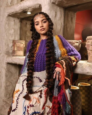 BEAUTIFUL ISABELLA MERCED 8X10 Photo | eBay