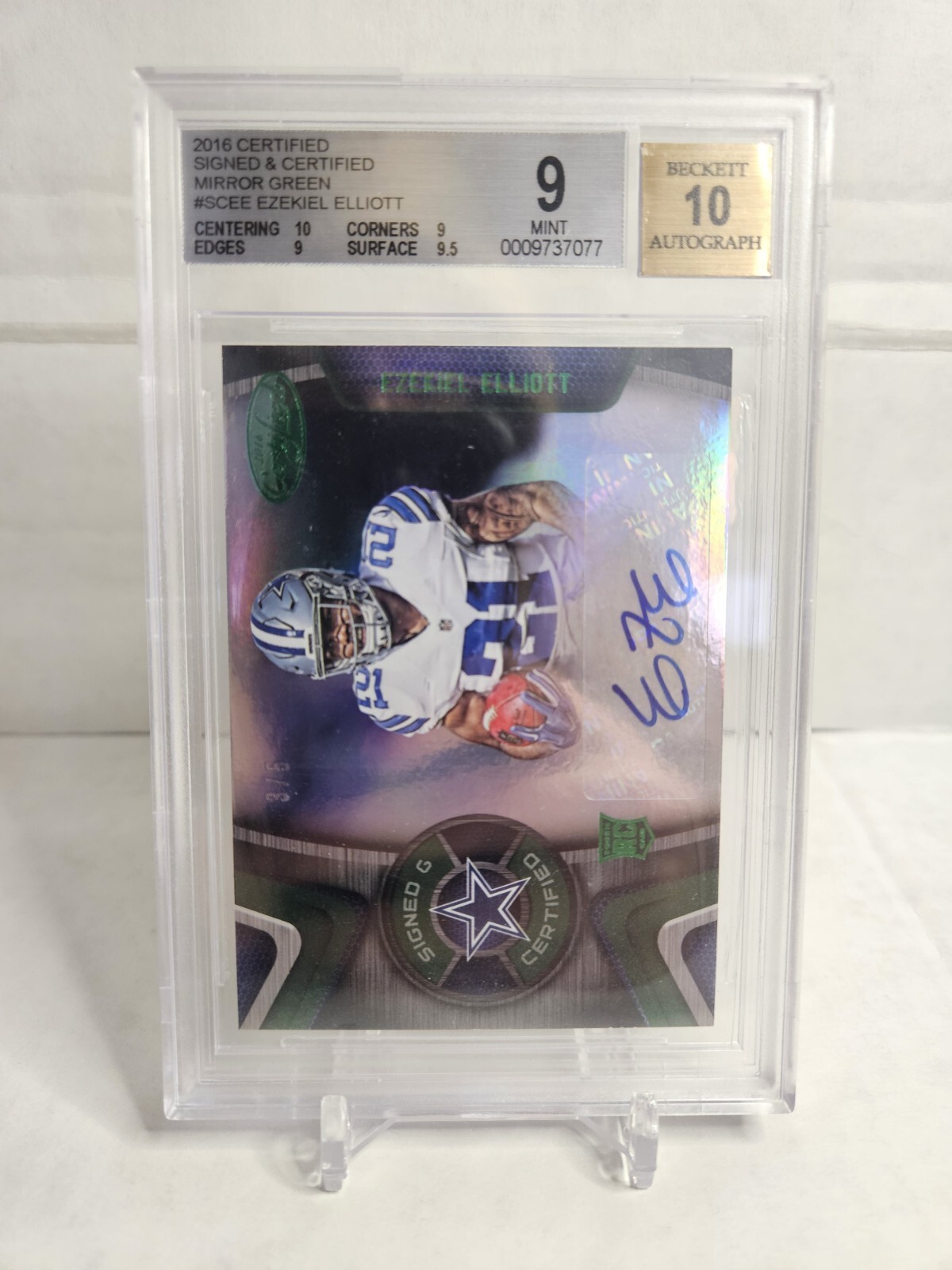 Ezekiel Elliott Panini Certified Signed and Certified #SCEE Mirror Purple