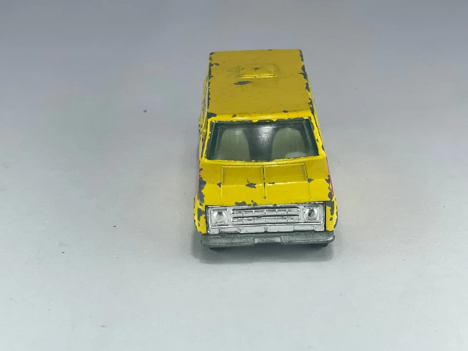 Vtg 1979 Yatming Super Van Yellow Billie Joe McKay of BJ & the Bear No 1501 Rare - Image 2 of 4