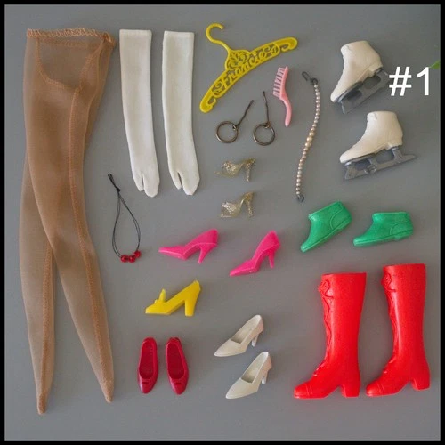 🤩#1 LOT Barbie Friends Shoes Hose Gloves Jewelry Accessories Japan Vtg 1960s+🎁
