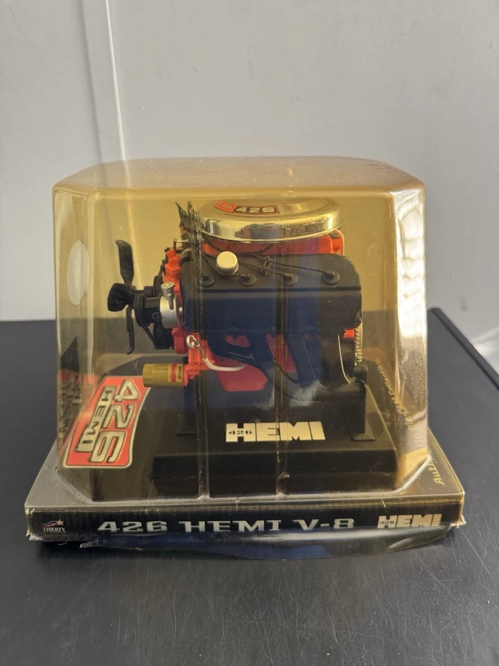 Dodge 426 Hemi 2011 Liberty Classics modelo de motor V-8 (14607) Foto 4 de 4