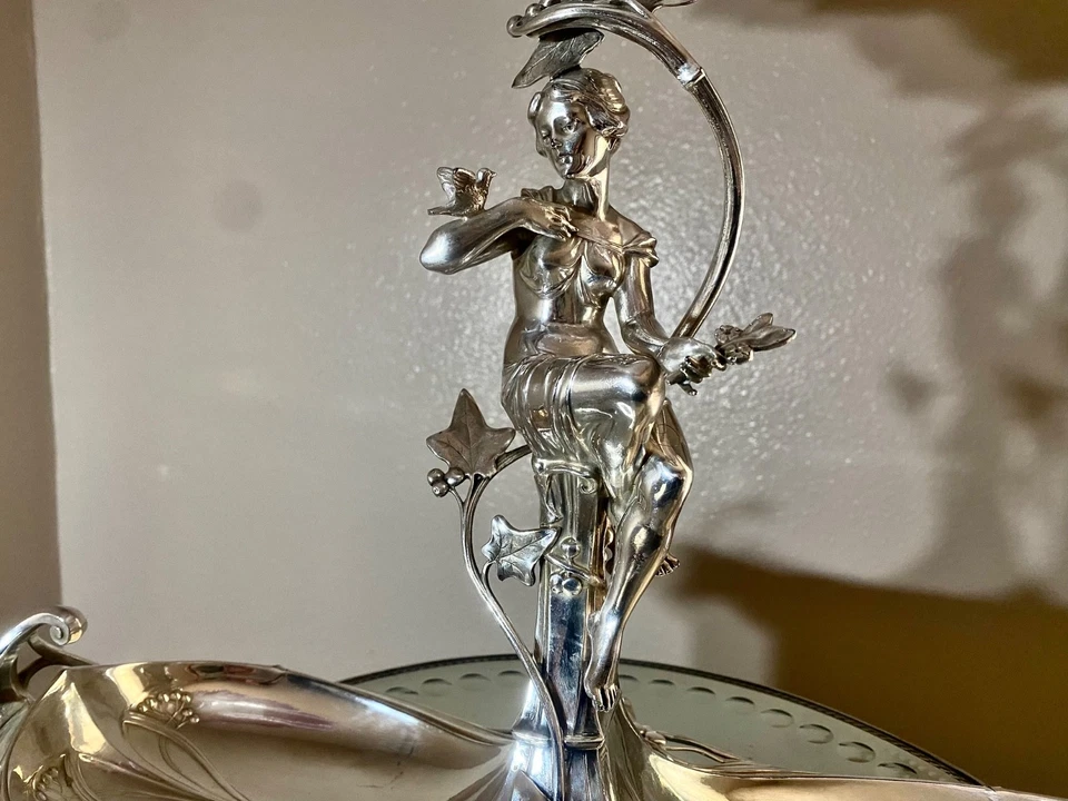 ANTIQUE WMF silver plate sweet dish. Large 16". Very Scarce with the ribbon bowl - Image 4 of 4