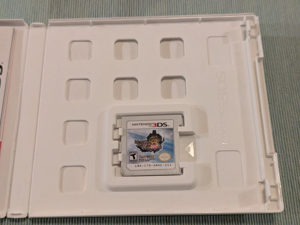 Monster Hunter 3 Ultimate - Nintendo 3DS - Complete in Box CIB - Image 3 of 4