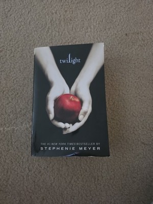 Twilight by Stephenie Meyer (2005, Hardcover)