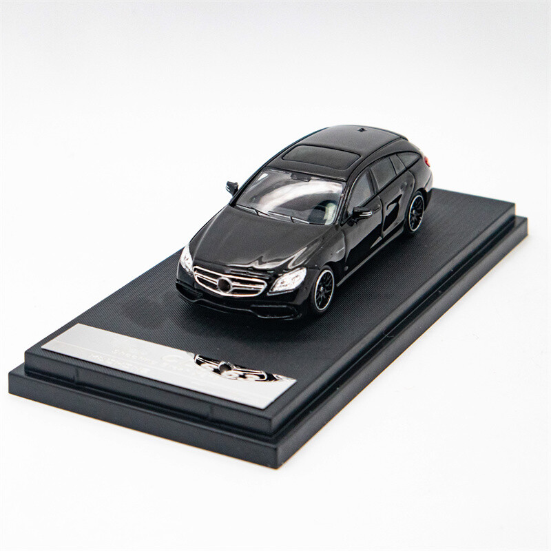 Boss Machine BM 1:64 CLS 63 Shooting Break Mk2 X216 Diecast Model