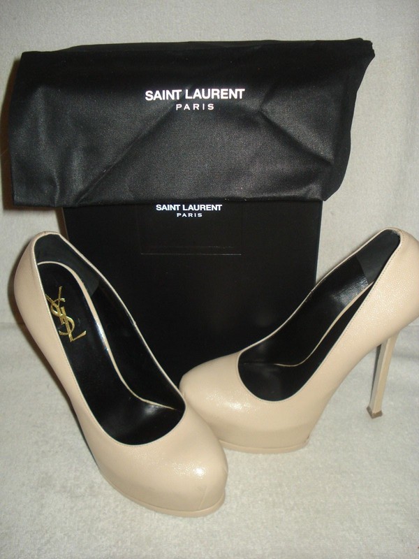 100% AUTHENTIC NEW WOMEN YVES SAINT LAURENT TRIBUTE CREAM PUMP/HEELS US 10