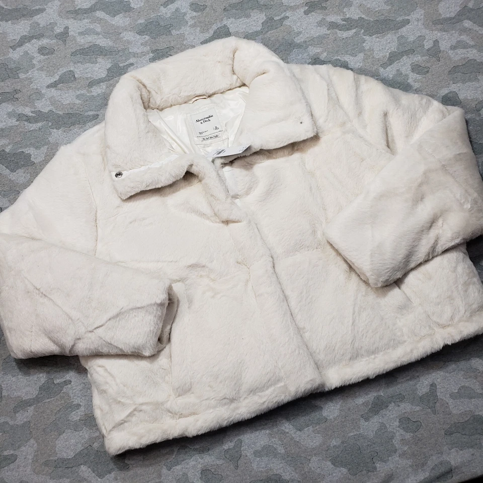 Abercrombie And Fitch The A&F Mini Puffer Jacket Womens XL White Faux Fur... - Image 2 of 4