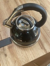 Black Whistling Kettle. Stainless Steel. 3.5L Voche