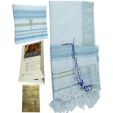 New Covenant Prayer Shawl Tallit English/Hebrew with Matching Case - Medium Sky