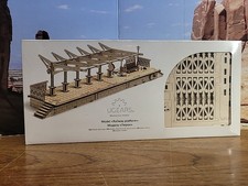 UGEARS Mechanical Models Railway Platform