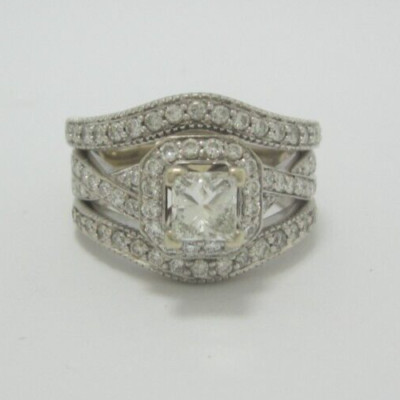 JAREDS 14K WG DIAMOND 3 PIECE SOLDERED WEDDING SET C/S .68CT. SI(I) *IGI CERT.*
