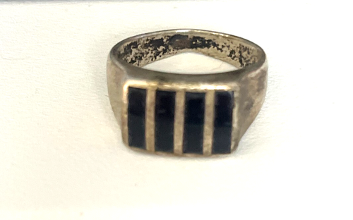 ONYX Vintage UNISEX Silver & Inlaid Black Onyx Ring - Size 12
