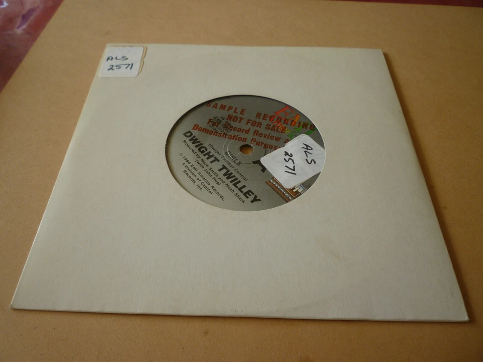 DWIGHT TWILLEY---GIRLS 45 PROMO - image 1 of 1