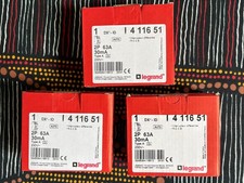 3 interrupteurs différentiels 63A Type A 30mA Legrand