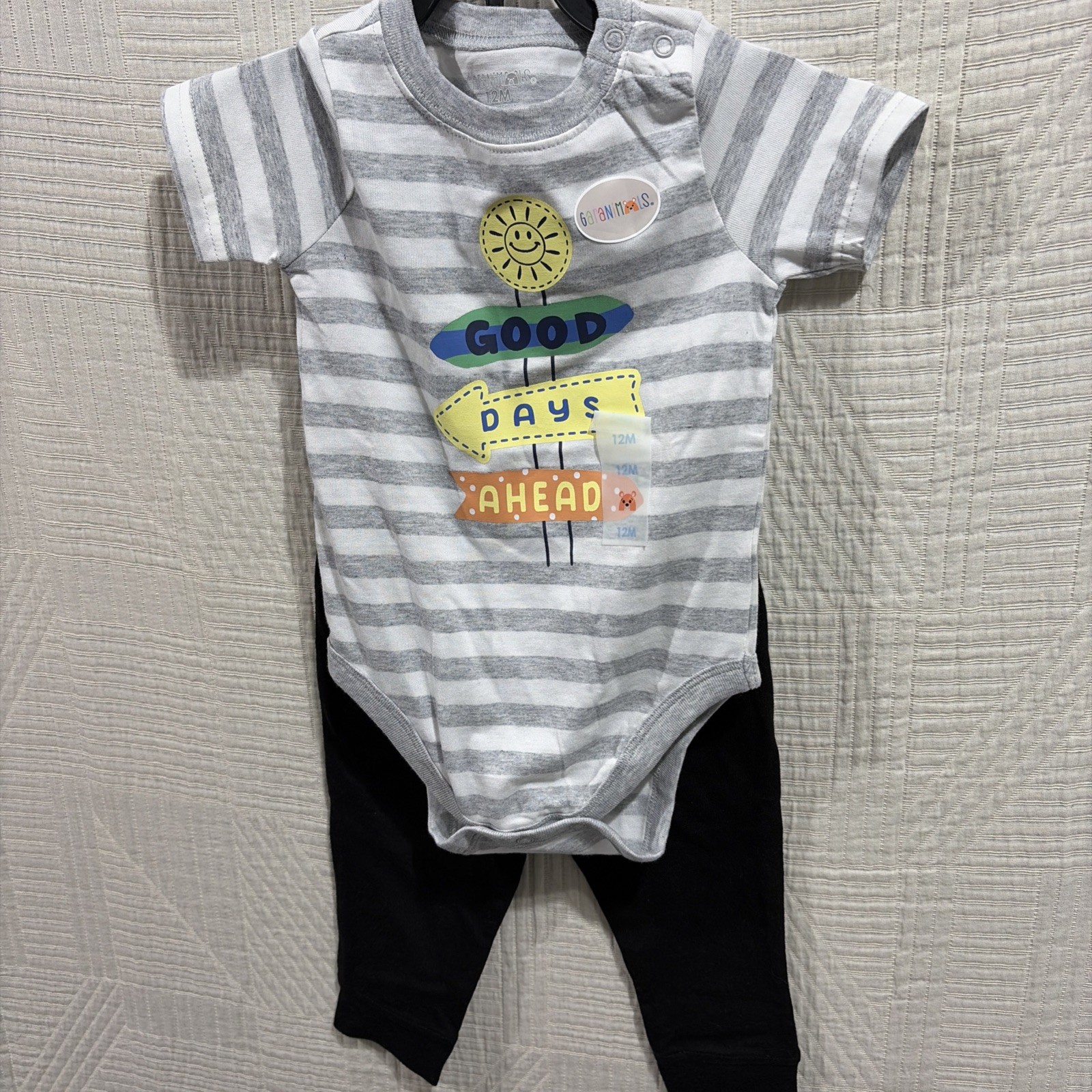 Garanimals 2 Piece Baby Boy SS  Shirt And Pants Set 12 M New