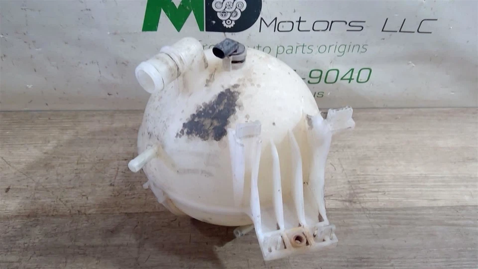 2010-2012 MERCEDES-BENZ SPRINTER 2500 РАСШИРИТЕЛЬНЫЙ БАК ОХЛАЖДАЮЩЕЙ ЖИДКОСТИ OEM 906-501-05-03 - Изображение 3 из 4