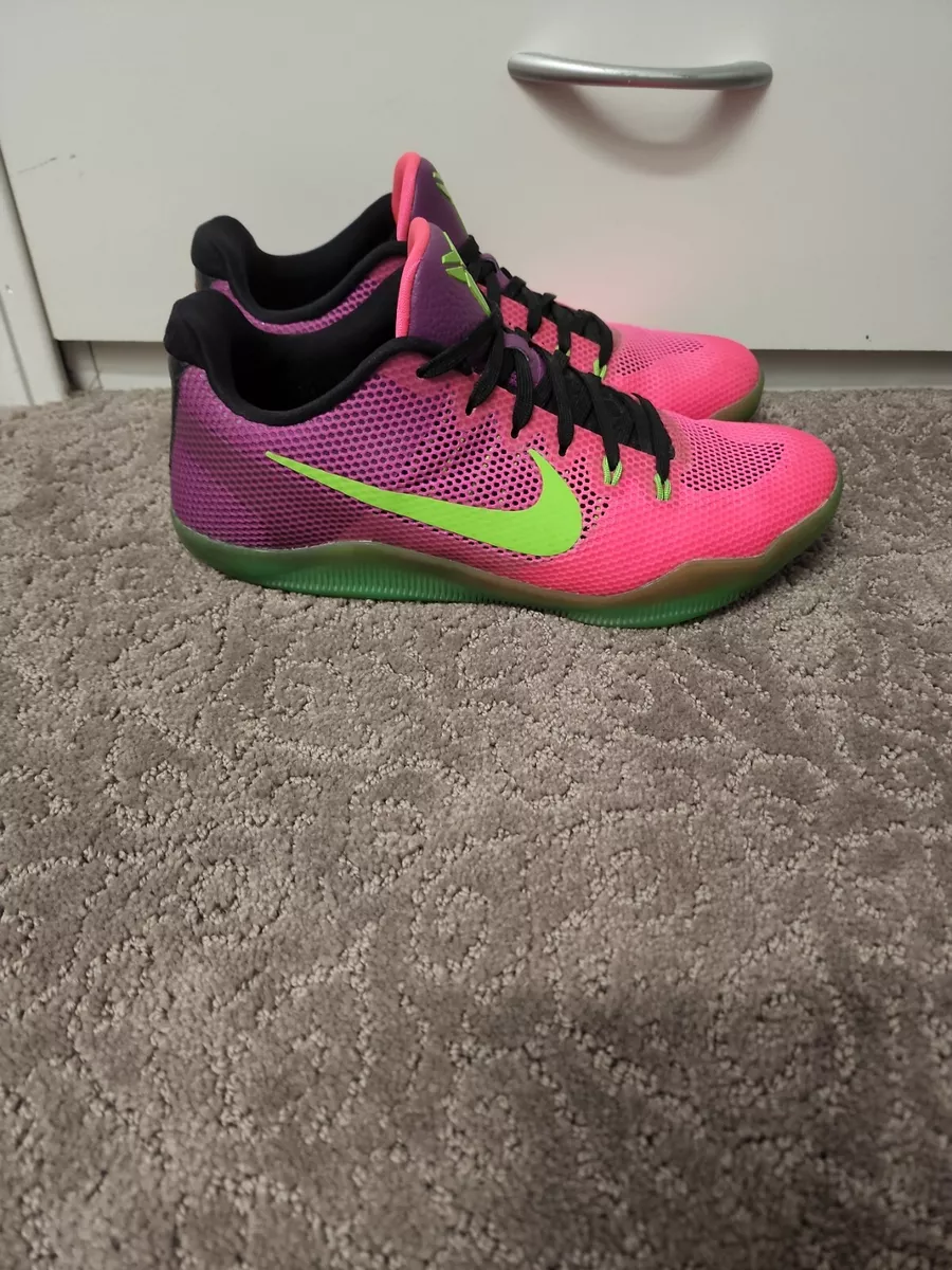 Kobe sales shoes pink