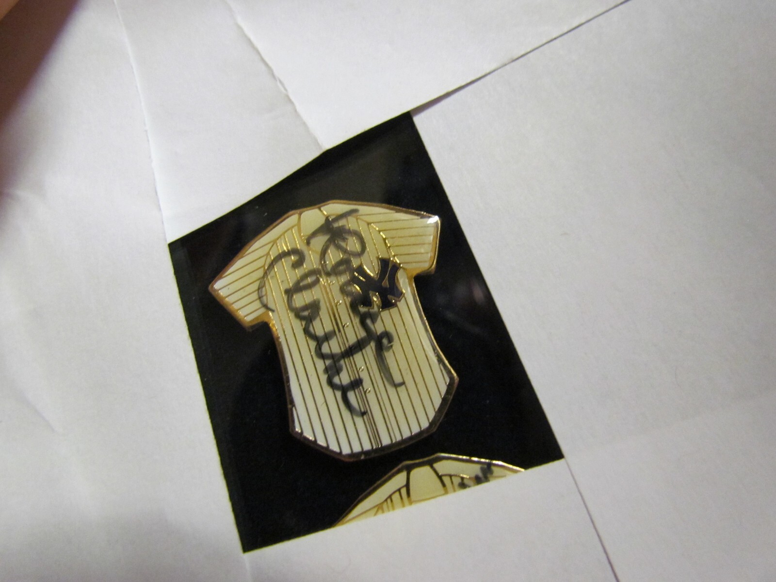 Horace Clarke signed New York Yankee Pin JSA Certified