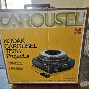 Kodak Carousel 750H With Slide Projector Remote / No Slide Tray / Tested Works