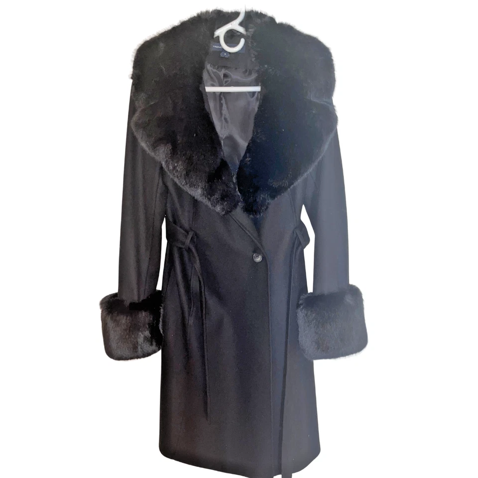 Abrigo French Connection Mezcla Lana Cuello y Puños de Piel Sintética Negro Talla S Nuevo sin Etiquetas $400 Foto 4 de 4