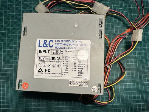 ATX PC Netzteil - 235W, 50Hz -  DEFEKT