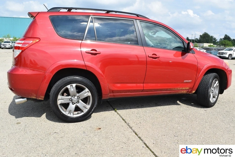2011 Toyota RAV4 4X4 3.5L SPORT-EDITION(RARE V6) - Image 4 of 4