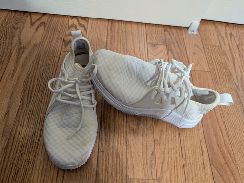 White Nike Sneakers Women Size 8 - 第 4/5 張圖片