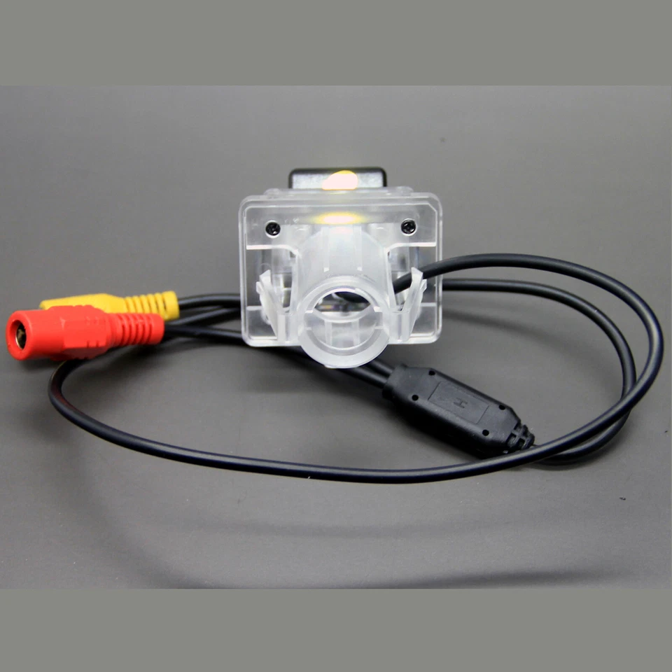 Car Rear View Backup Camera For Mercedes Benz W204 C300 C350 C63 AMG OEM Radio - Image 4 of 4