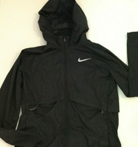 nike essential therma jacket