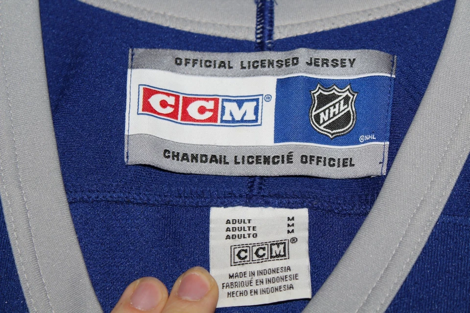 NHL TORONTO MAPLE LEAFS CANADA ICE HOCKEY SHIRT JERSEY MAGLIA CCM BLUE SIZE M - Image 2 of 4