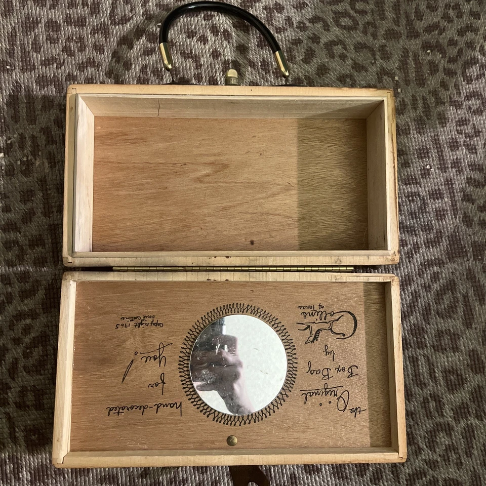 Vintage Enid Collins of Texas 1965  “Copy Cats” Original Wooden Box Bag - Image 2 of 4