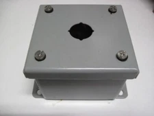 SAGINAW CONTROL  SCE-1PBI   Enclosure  3.25 X 2.75 X 3.5