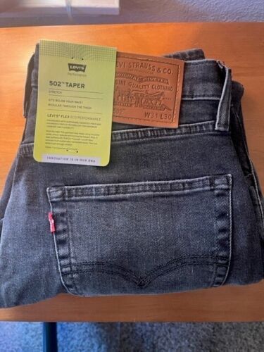 Levis Premium 502 Taper Stretch Jean / New / Size 31 X 30
