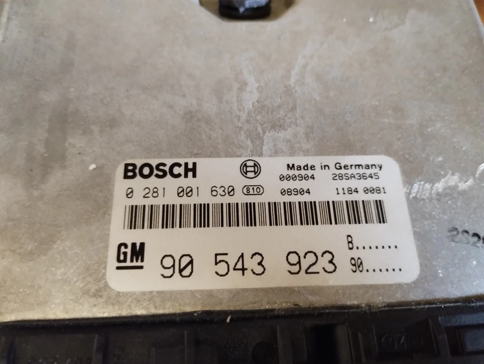 Centralina motore Opel Vectra B Astra G Zafira A 2.0TD Bosch 0281001630 90543923 - Immagine 2 di 4