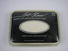 Bill Blass Pantyhose Control Top Sandalfoot Size C  M9