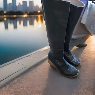 CAMPER WOMEN'S BLACK LEATHER KNEE HIGH BOOTS SZ 36
