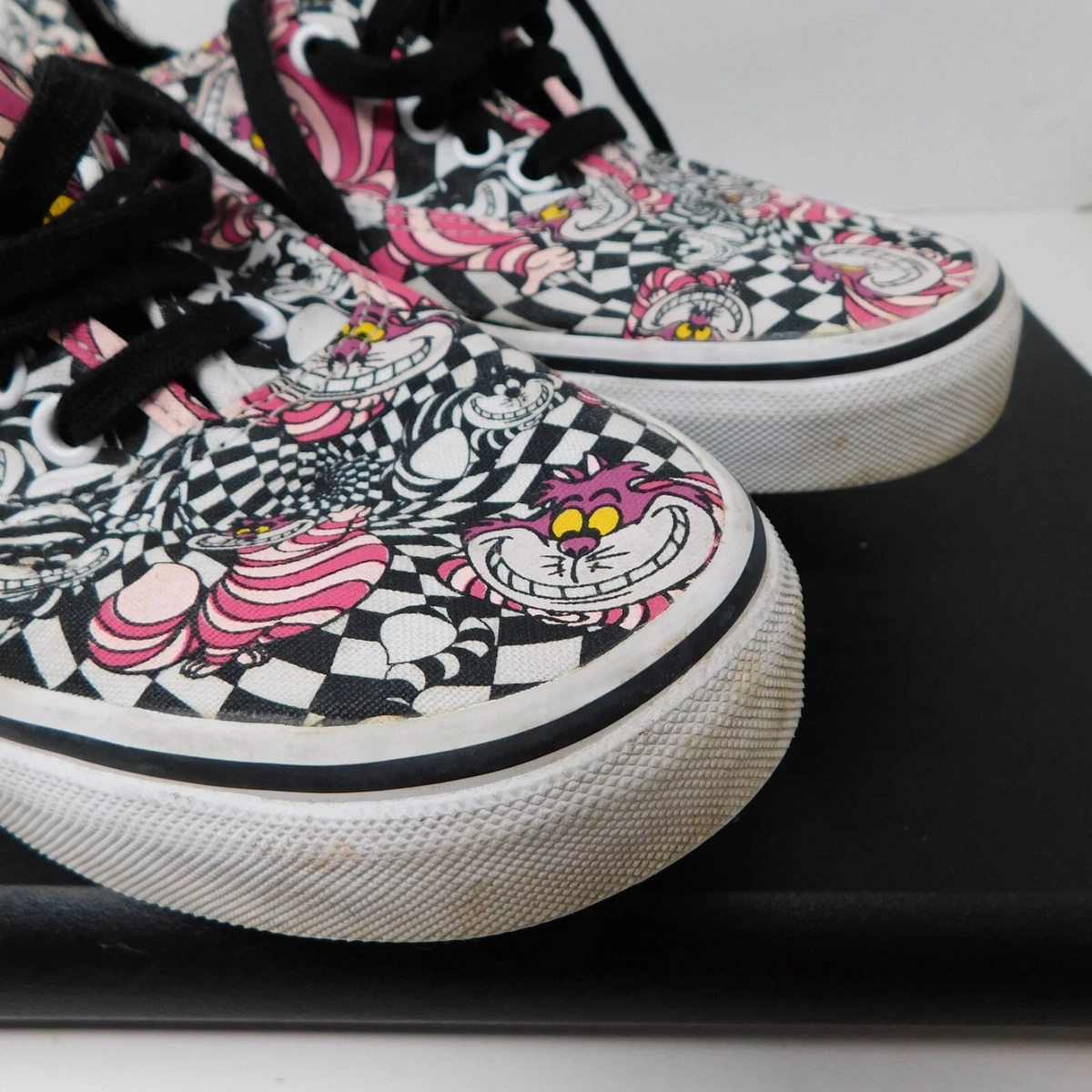 Chaussures pour chat Vans X Disney femme 9 5 homme 8 Alice au pays des merveille