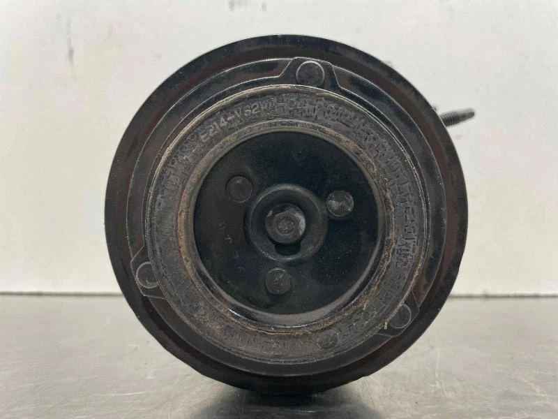 BMW 540i 1998-2000 aire acondicionado aire acondicionado compresor de aire acondicionado OEM Foto 3 de 4