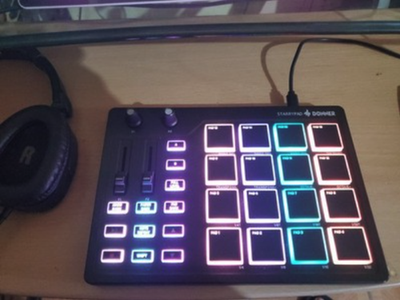 Donner DPD-16 STARRYPAD USB MIDI Keyboard Pad Beat Maker With