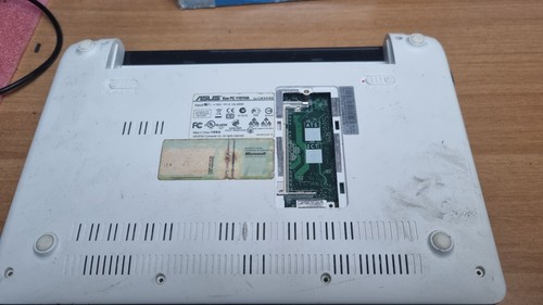 2370-PC Portatile NetBook Asus Eee PC 1101HA - Foto 3 di 3
