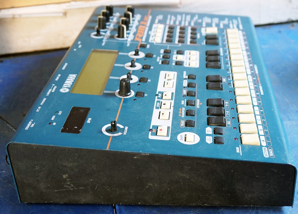 Yamaha Rm1x Sequencer Remixer Rhythm Drum Machine Grove Box