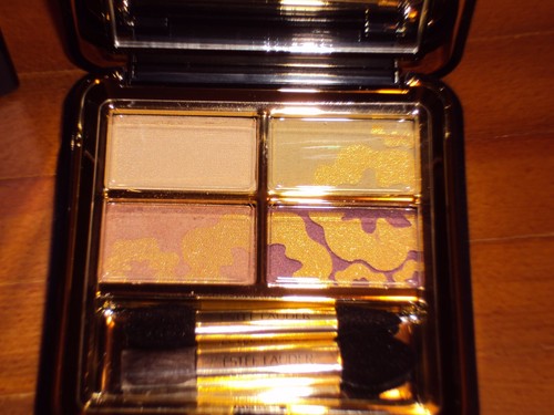 Sombra de ojos ESTEE LAUDER Signature Quad 12 ORCHID GARDEN detalles dorados Echa un vistazo - Imagen 4 de 5