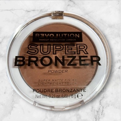 Revolution Super Bronzer Powder Super Matte Finish -Oasis