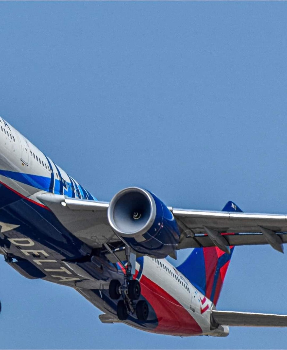 GEMINI JETS 1:200 scale DELTA AIRLINES A330-900 TEAM USA