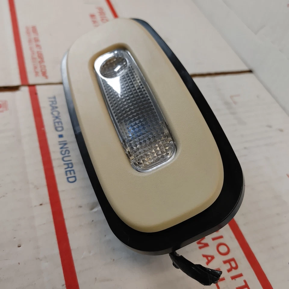 09 - 12 LINCOLN MKS LÂMPADA TRASEIRA DIREITA CÚPULA 8A53-13E710-AA FABRICANTE DE EQUIPAMENTO ORIGINAL - Imagem 2 de 4