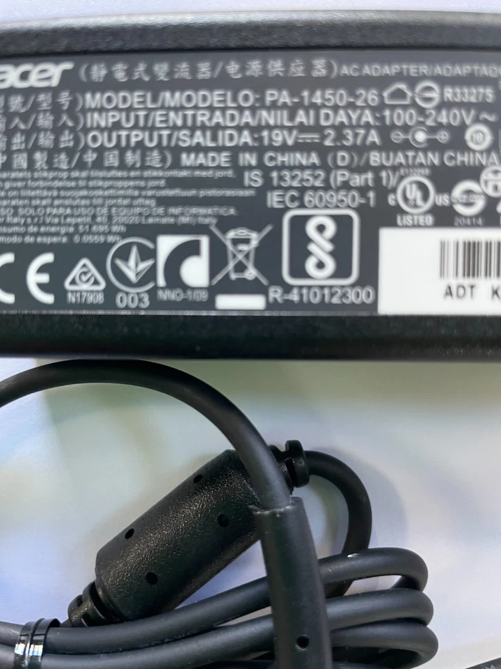 Genuine Acer  AC Adaptor 45W 19V 2.37A  PA-1450-26   KP.04503.004  1mm/3mm tip - image 2 of 4