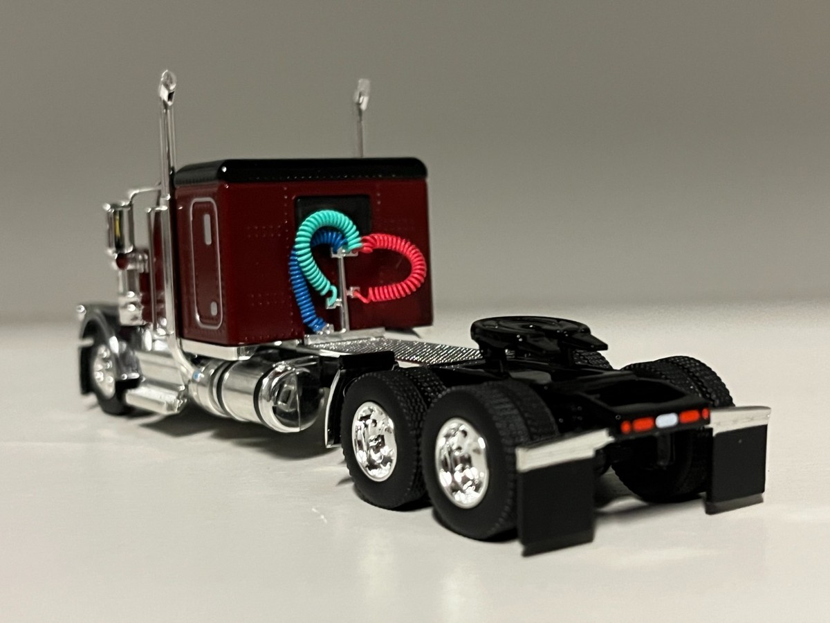 Peter様② NEW 1/64 DCP PETERBILT LEGENDARY RED 589 W/ SLEEPER | eBay